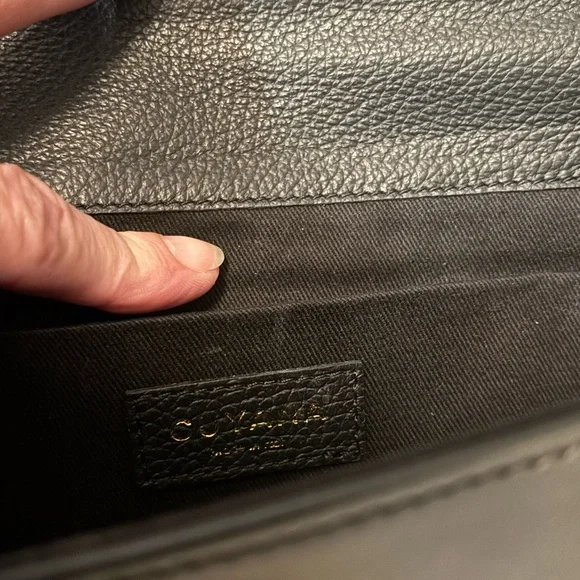 Cuyana Black Leather Clutch with Magnetic Closure Dustbag Included - Picture 8 of 14